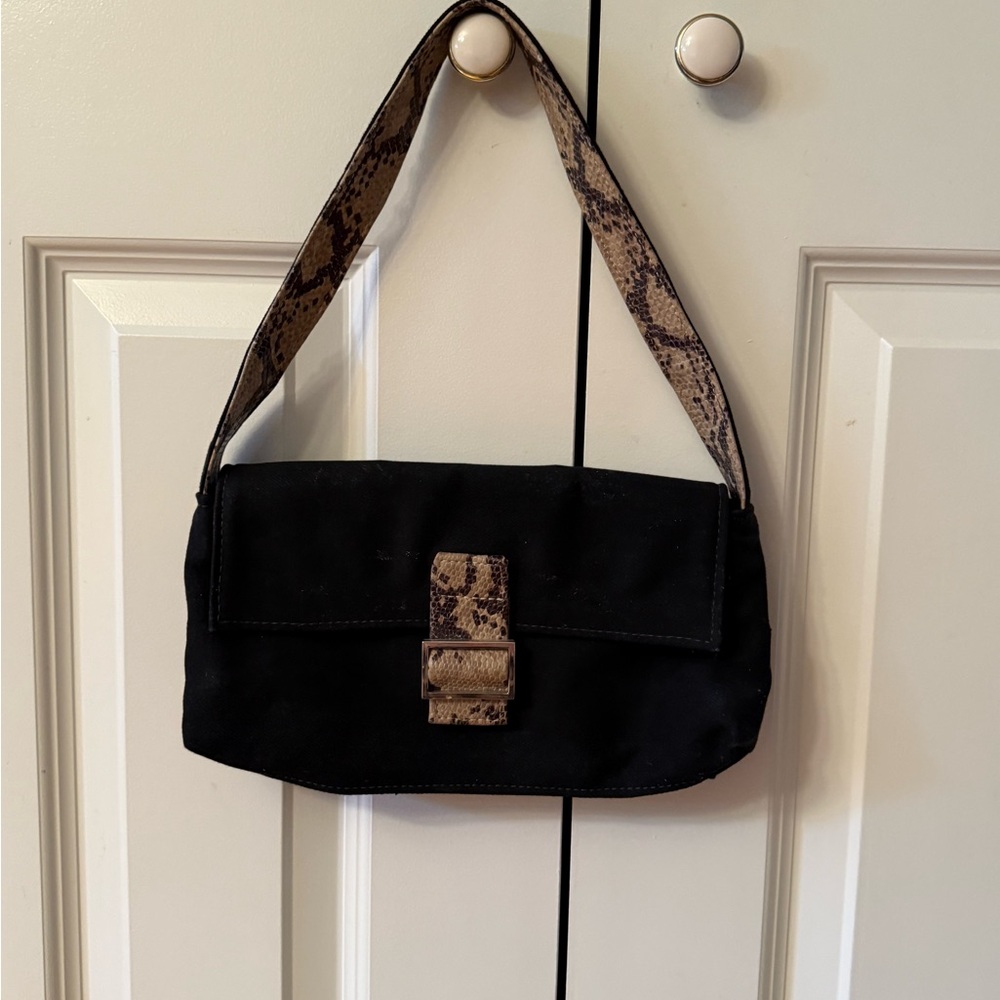 Fendi lookalike Baguette Bag with snakeskin strap